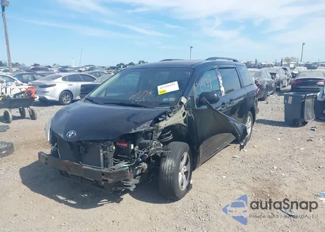 2011 Toyota Sienna Le V6 from USA, damaged, VIN 5TDKK3DC8BS117947